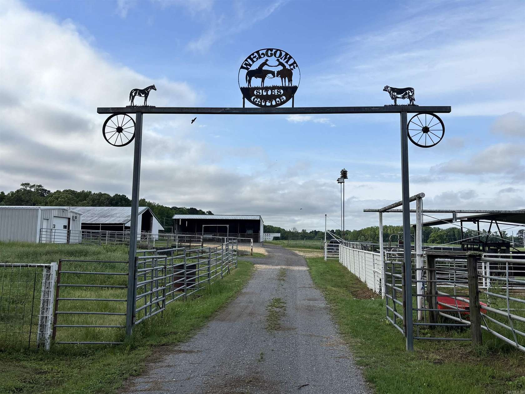 92.6 Acres of Agricultural Land with Home for Sale in Sheridan, Arkansas