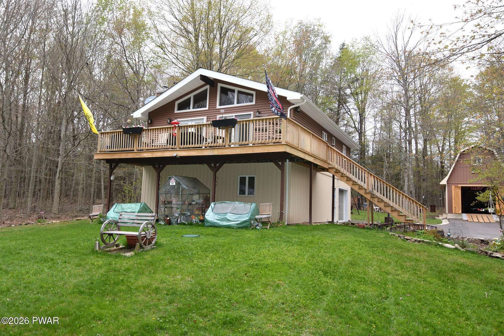 4.3 Acres of Land with Home for Sale in Newfoundland, Pennsylvania