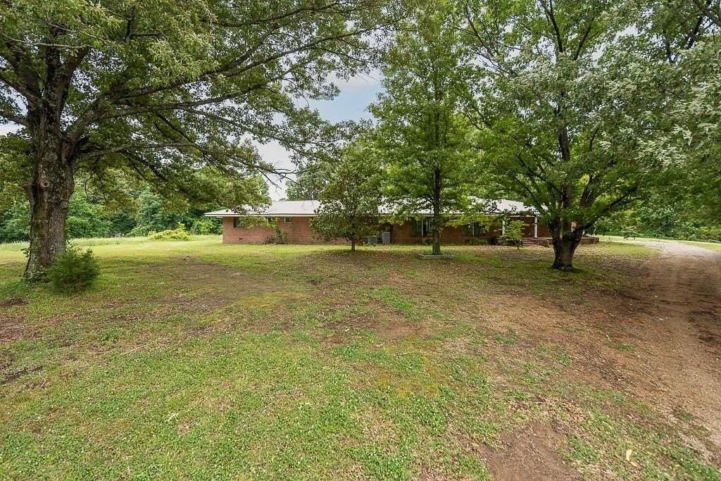 15.5 Acres of Land with Home for Sale in Lake Cormorant, Mississippi