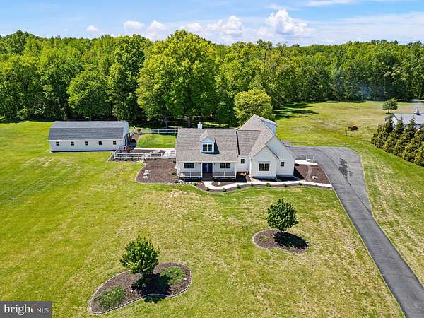 4.43 Acres of Land with Home for Sale in Townsend, Delaware