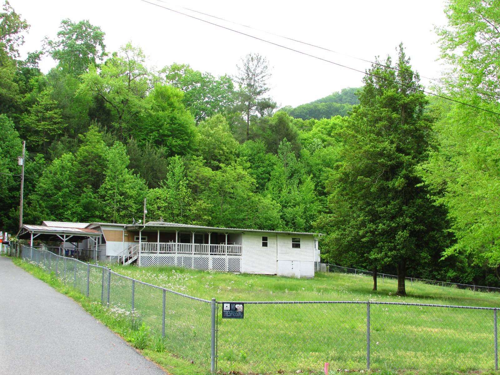 1.8 Acres of Land with Home for Auction in Jonesborough, Tennessee