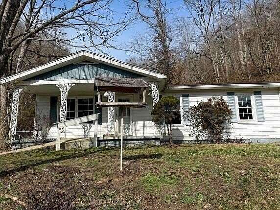1.87 Acres of Land with Home for Sale in Manchester, Kentucky