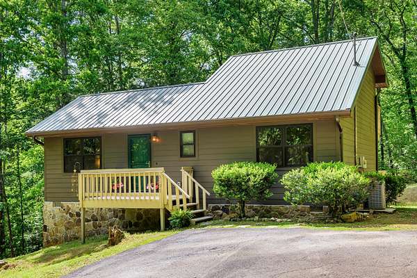 6 Acres of Land with Home for Sale in Georgetown, Tennessee