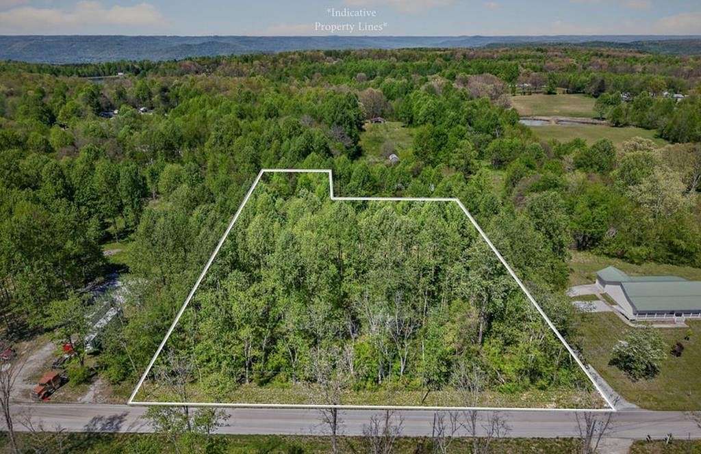3.64 Acres of Land for Auction in Sparta, Tennessee