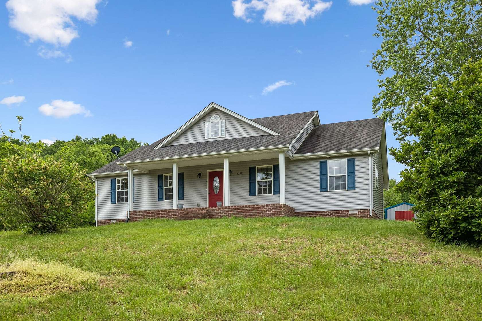 5 Acres of Land with Home for Sale in Bethpage, Tennessee