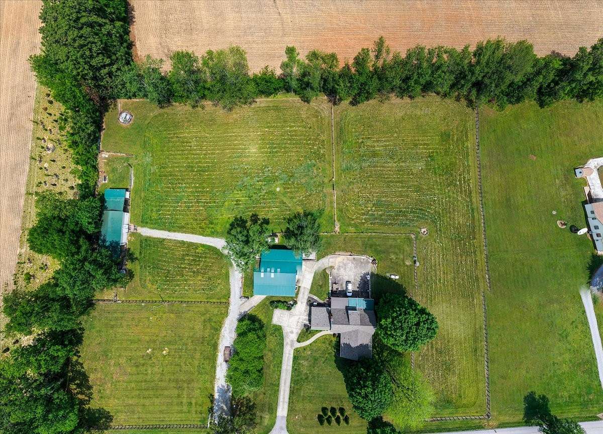 5 Acres of Land with Home for Sale in Clarksville, Tennessee