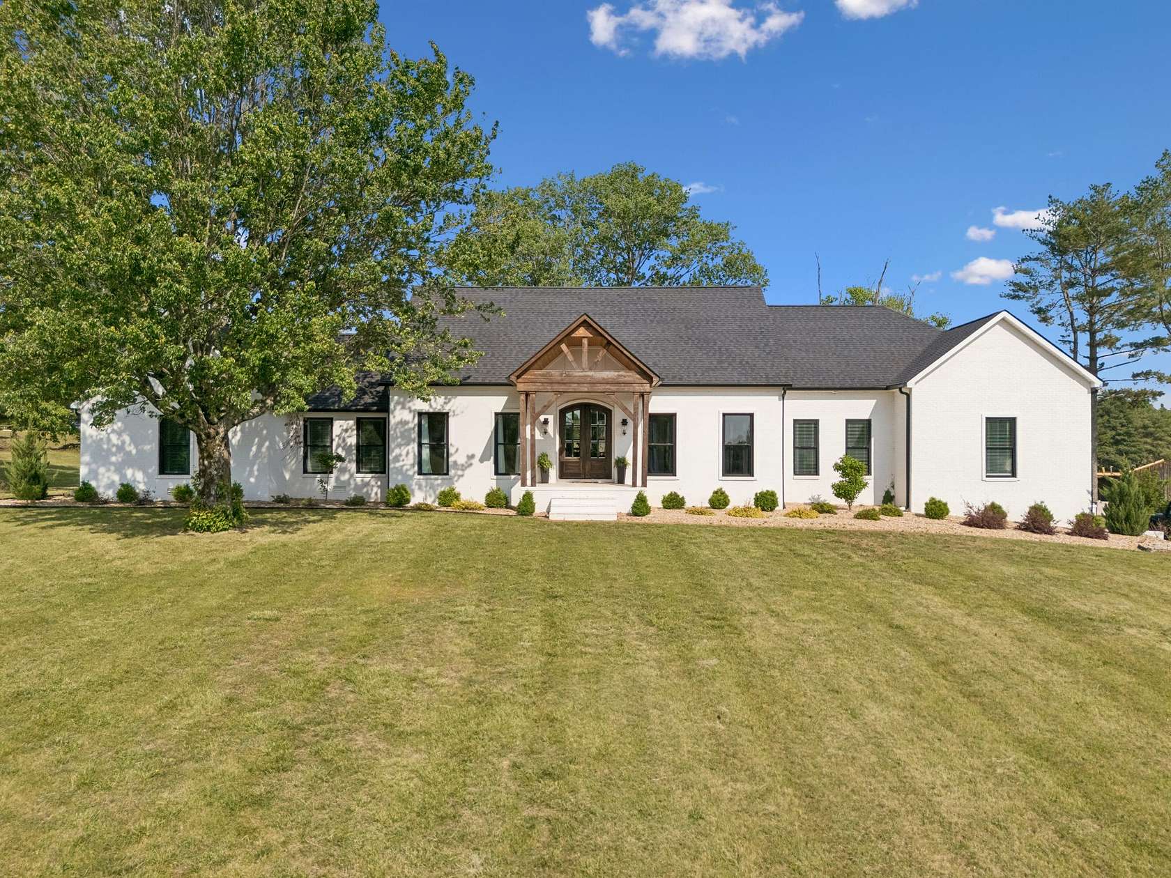 7 Acres of Land with Home for Sale in Columbia, Tennessee