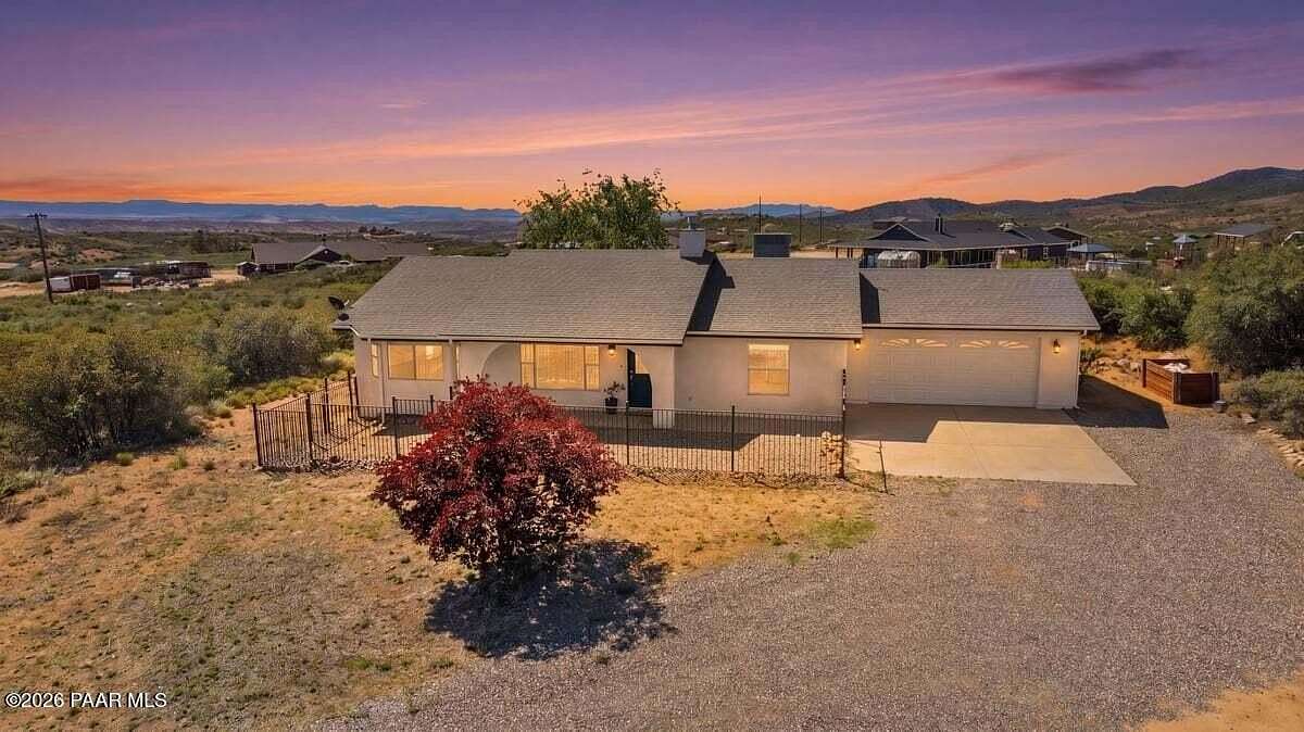 2.1 Acres of Land with Home for Sale in Dewey-Humboldt, Arizona