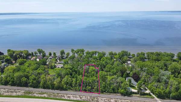 1.23 Acres of Residential Land for Sale in Menasha, Wisconsin