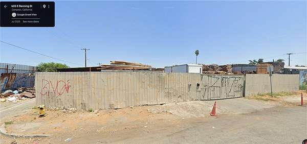0.17 Acres of Commercial Land for Lease in Compton, California
