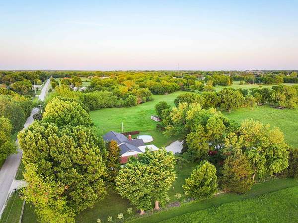40 Acres of Land with Home for Sale in Jenks, Oklahoma