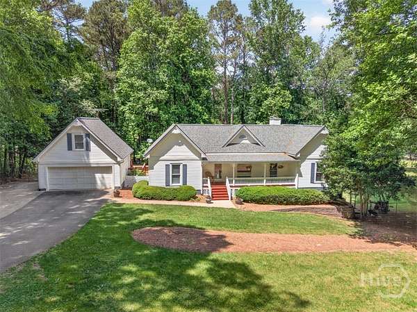 1.5 Acres of Land with Home for Sale in Jefferson, Georgia