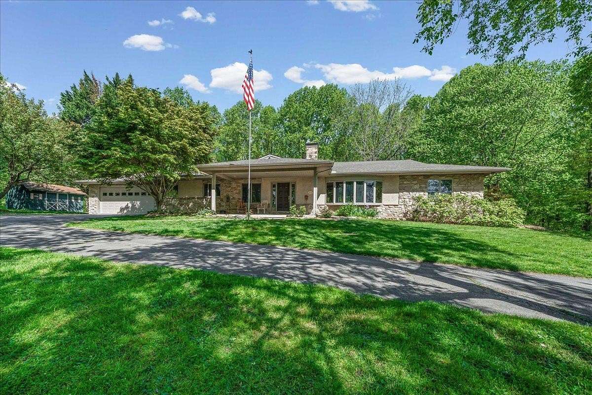 2.9 Acres of Land with Home for Sale in Landenberg, Pennsylvania