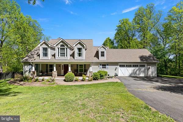 10 Acres of Land with Home for Sale in Round Hill, Virginia