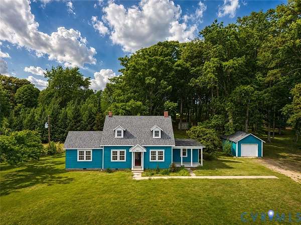 1 Acre of Land with Home for Sale in Buffalo Junction, Virginia