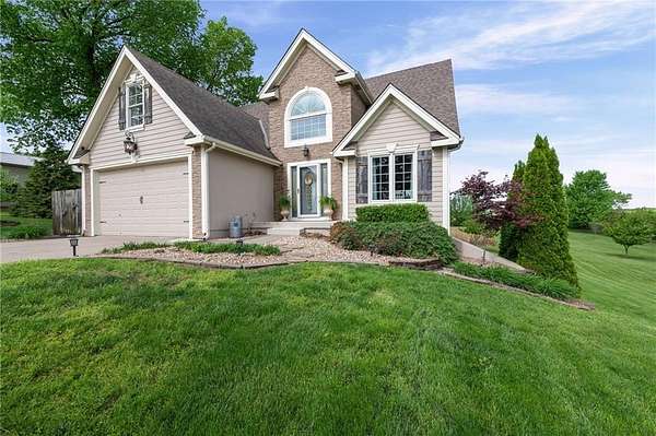 3.1 Acres of Land with Home for Sale in Platte City, Missouri