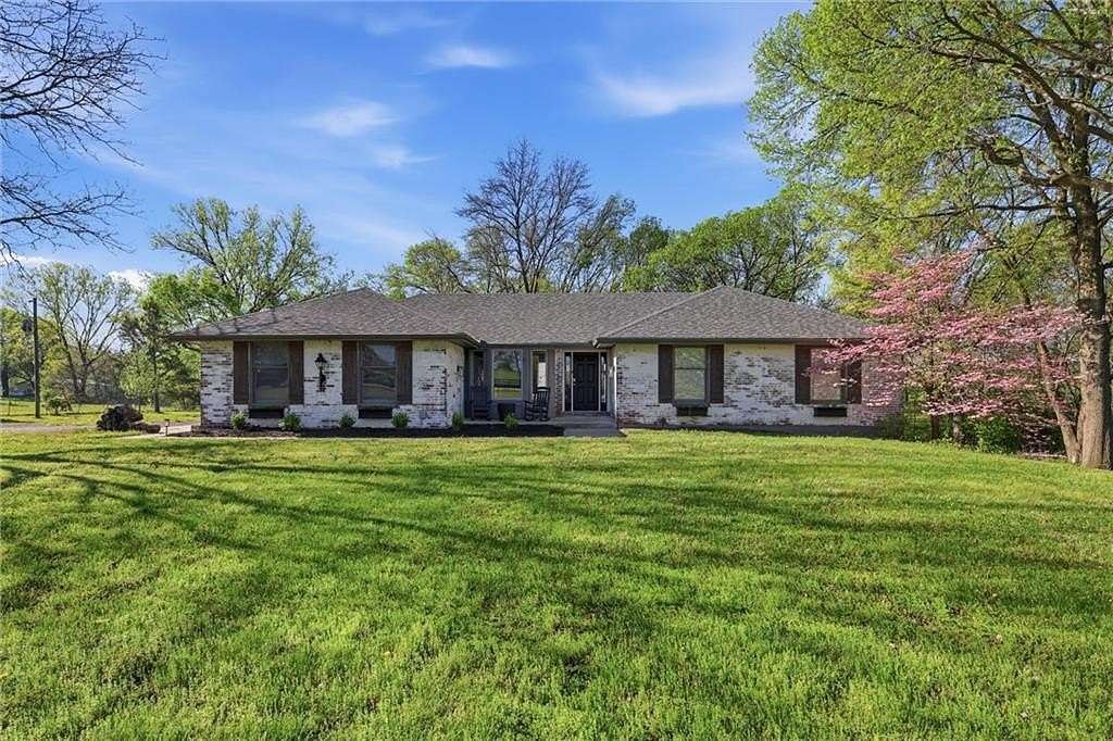 5 Acres of Land with Home for Sale in Kearney, Missouri