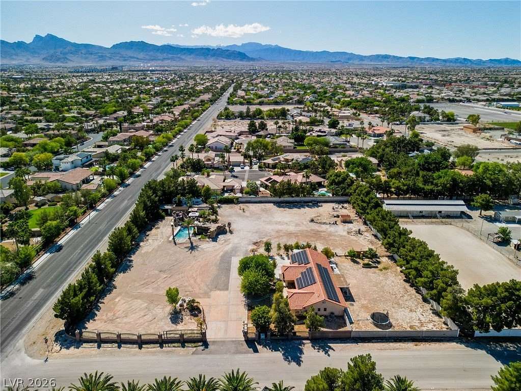 2 Acres of Land with Home for Sale in Las Vegas, Nevada