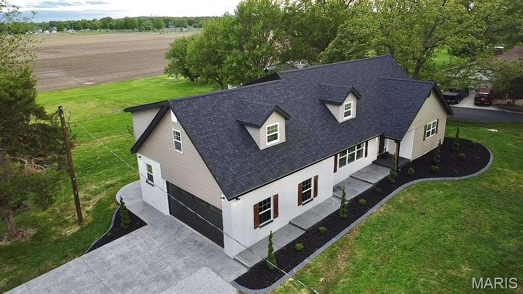 3.7 Acres of Land with Home for Sale in Highland, Illinois