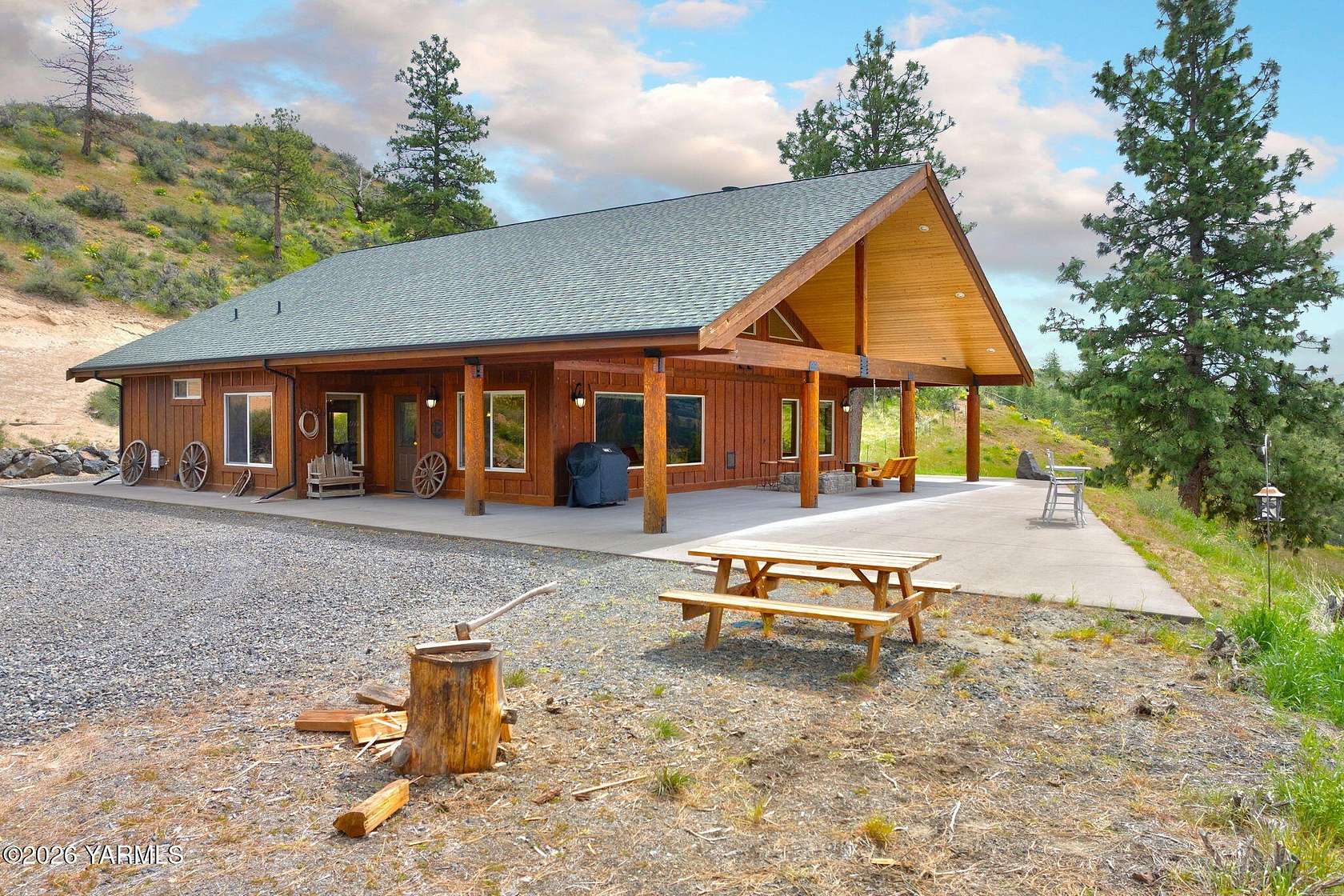 10.8 Acres of Land with Home for Sale in Selah, Washington