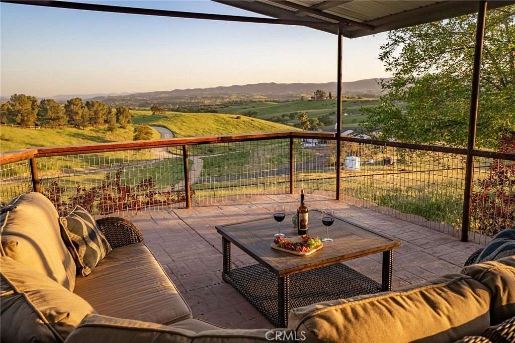 8.78 Acres of Land with Home for Sale in Paso Robles, California