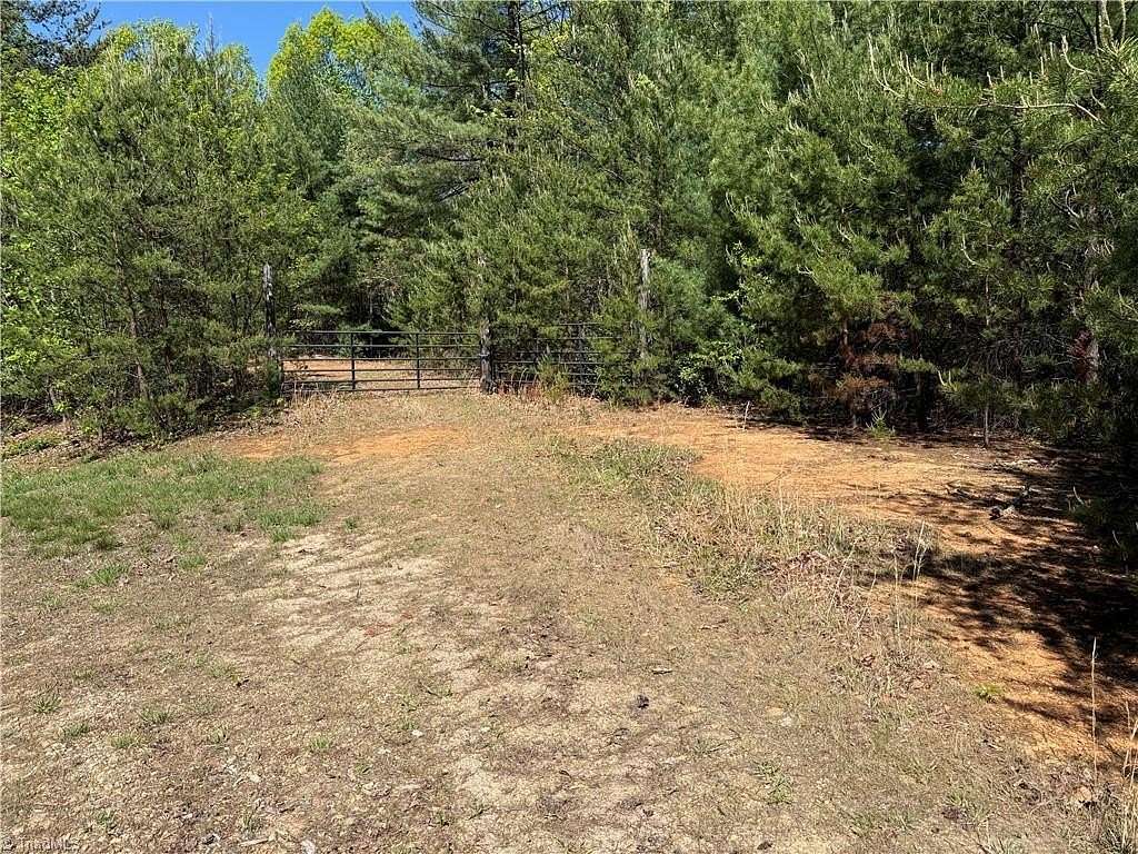 2.69 Acres of Residential Land for Sale in Purlear, North Carolina