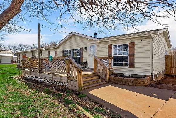 9.5 Acres of Land with Home for Sale in Garnett, Kansas
