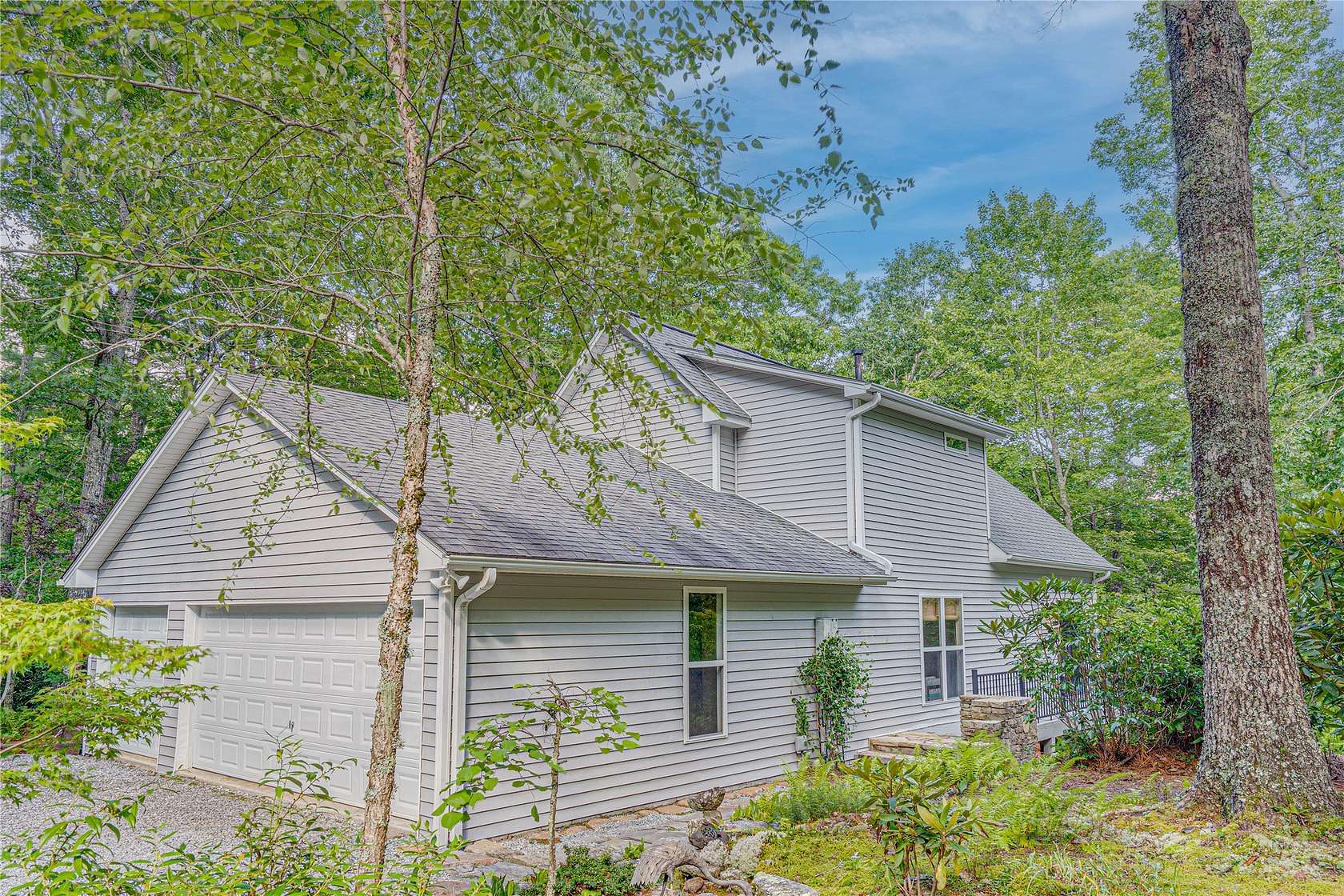2.66 Acres of Land with Home for Sale in Cashiers, North Carolina
