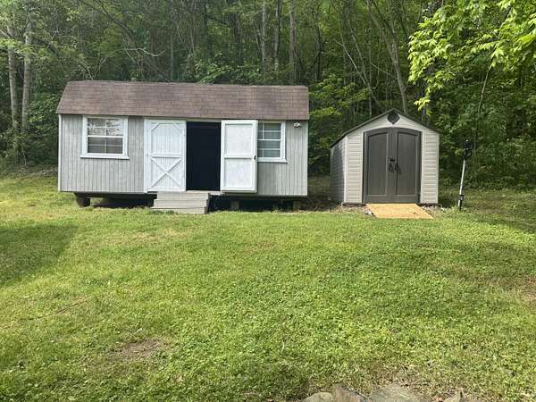 0.53 Acres of Land with Home for Sale in Williamsburg, Kentucky