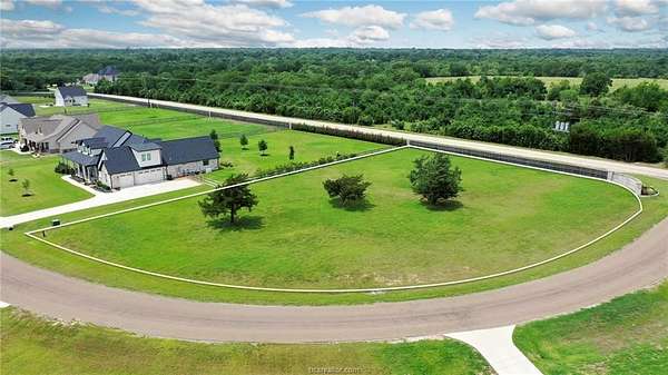 1 Acre of Residential Land for Sale in College Station, Texas