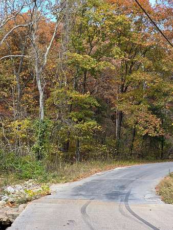 7.5 Acres of Land for Sale in Houston, Missouri