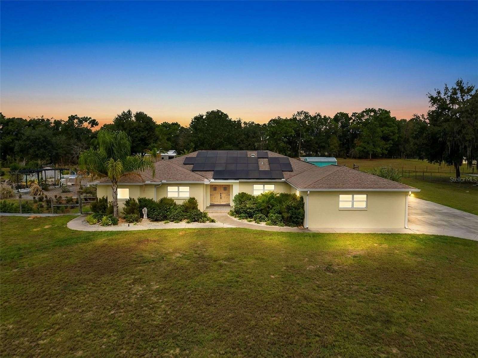 4.79 Acres of Land with Home for Sale in Floral City, Florida