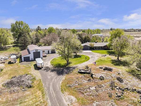 4.47 Acres of Land with Home for Sale in Hagerman, Idaho