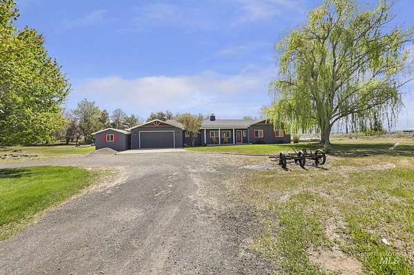 4.47 Acres of Land with Home for Sale in Hagerman, Idaho
