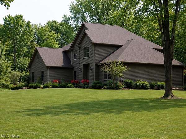 10 Acres of Land with Home for Sale in Brookfield, Ohio