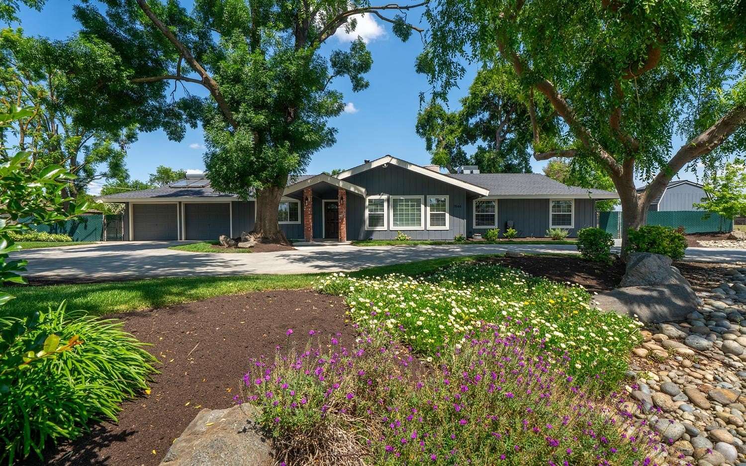 2.19 Acres of Land with Home for Sale in Fresno, California