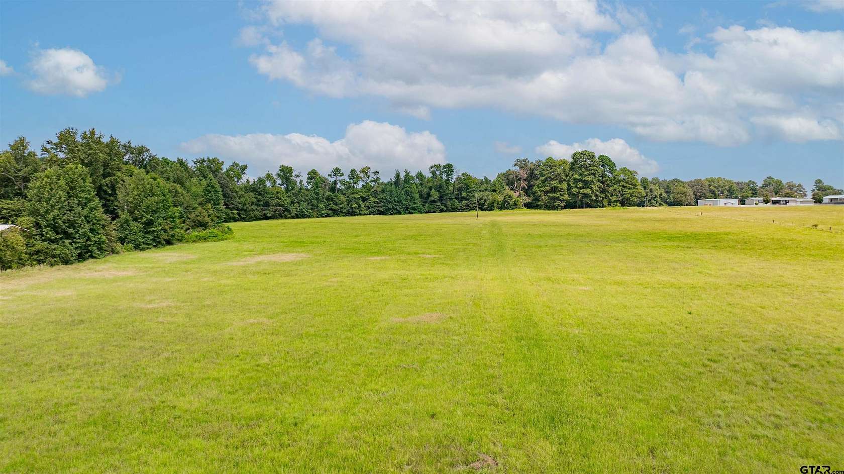 15.8 Acres of Recreational & Residential Land for Sale in Hughes Springs, Texas