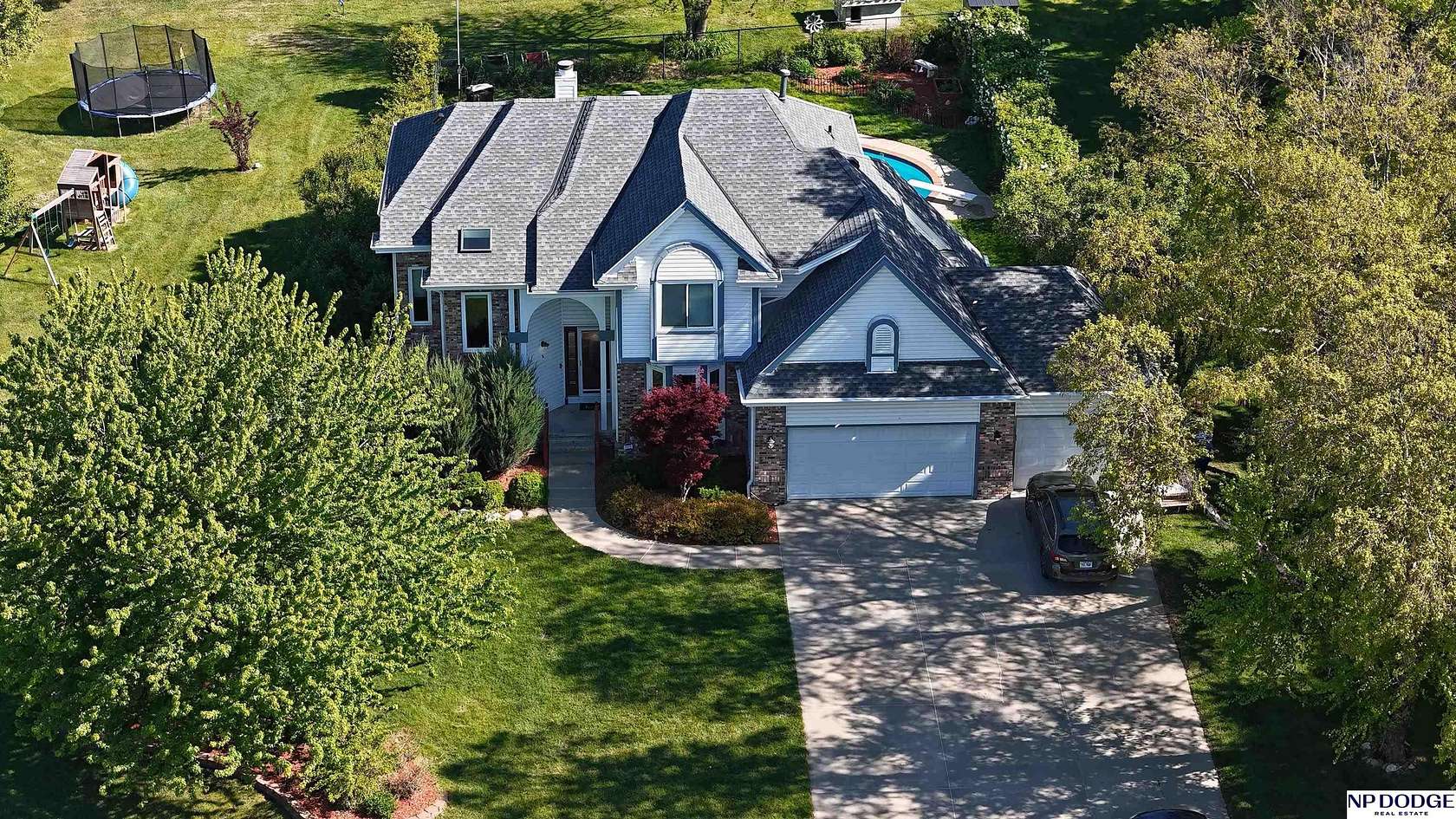 2.22 Acres of Land with Home for Sale in Bellevue, Nebraska