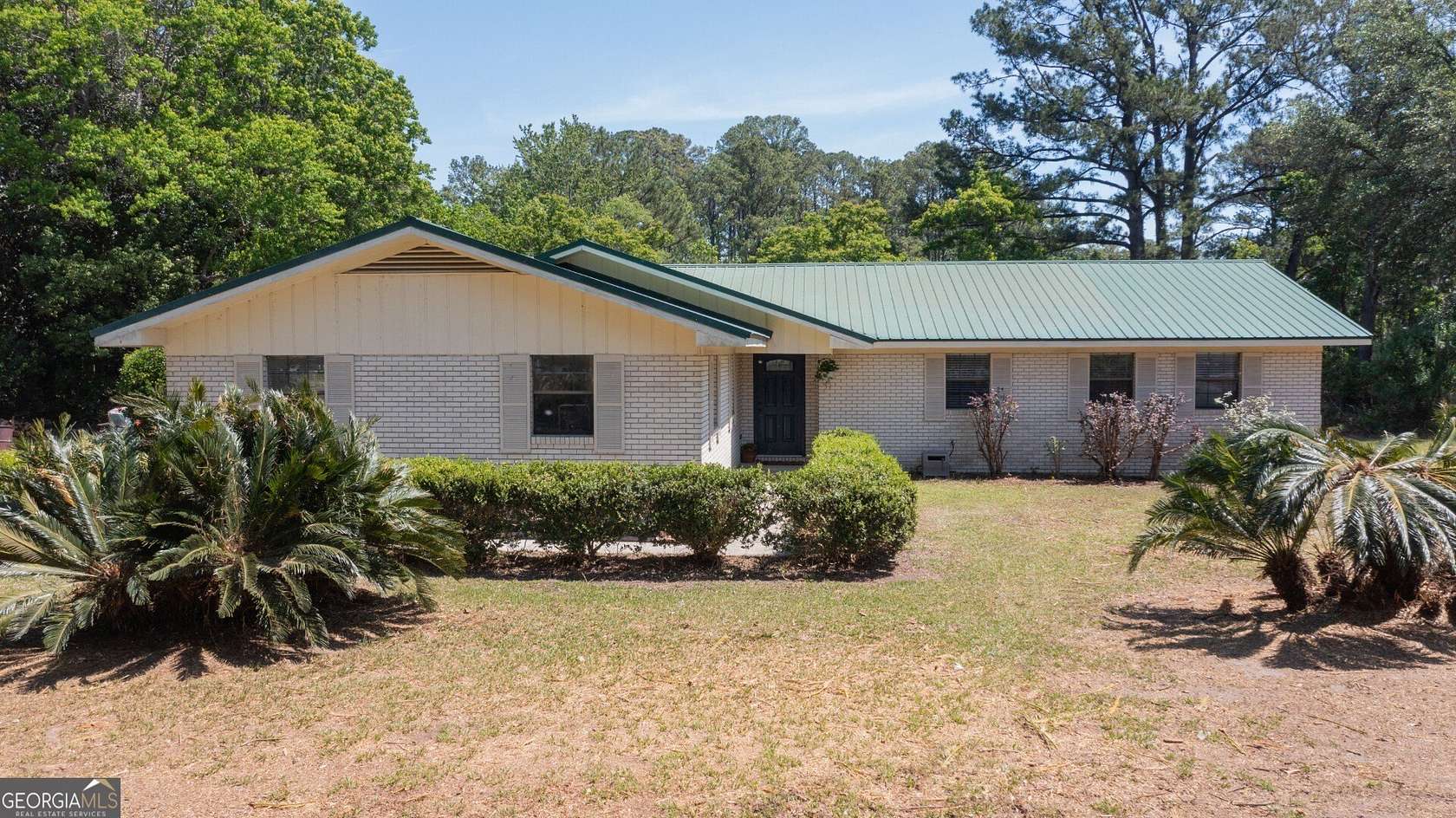 1.64 Acres of Land with Home for Sale in Brunswick, Georgia