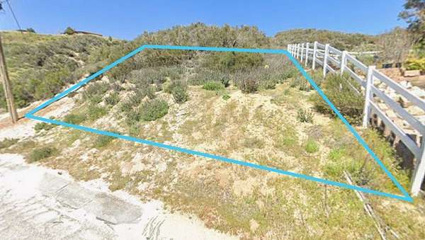 0.12 Acres of Residential Land for Sale in Lake Hughes, California