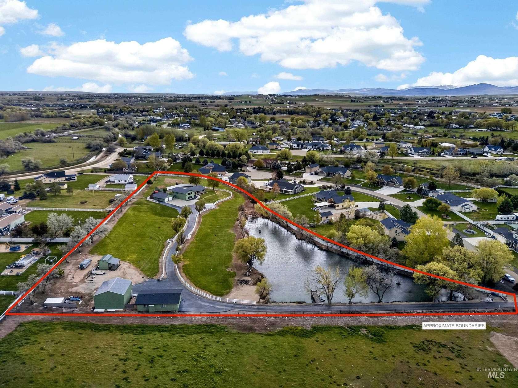 4.7 Acres of Land with Home for Sale in Nampa, Idaho