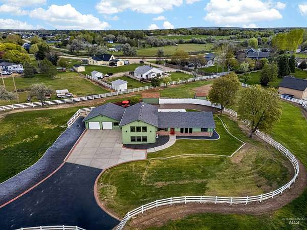 4.7 Acres of Land with Home for Sale in Nampa, Idaho
