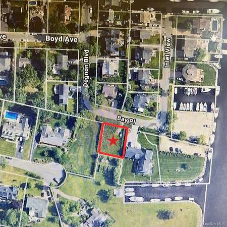 0.18 Acres of Residential Land for Sale in Bay Shore, New York