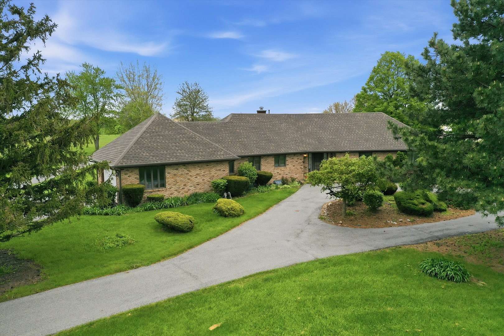 2.5 Acres of Land with Home for Sale in New Lenox, Illinois