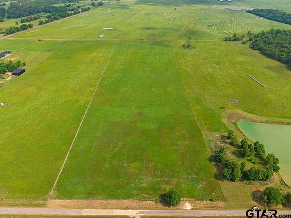 15.8 Acres of Land for Sale in Ben Wheeler, Texas