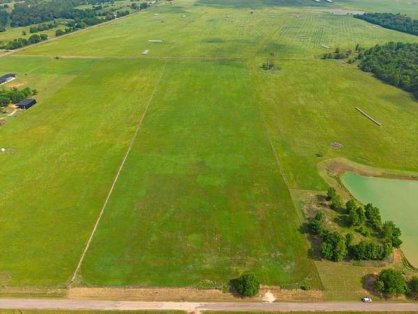15.8 Acres of Land for Sale in Ben Wheeler, Texas