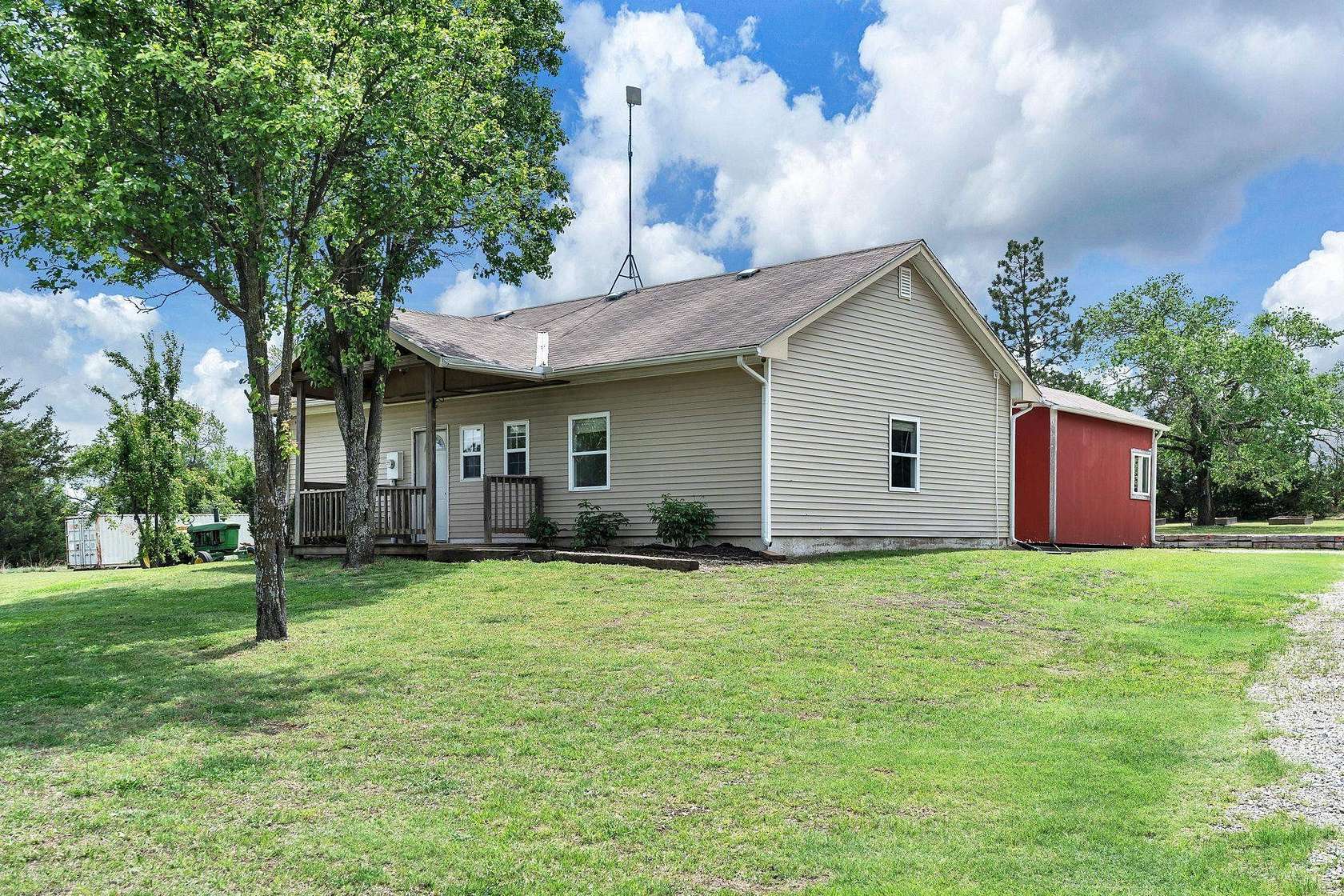 3 Acres of Land with Home for Sale in Augusta, Kansas