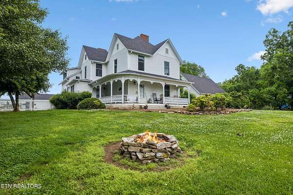 32 Acres of Agricultural Land with Home for Sale in New Market, Tennessee