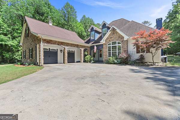 2 Acres of Land with Home for Sale in Moreland, Georgia