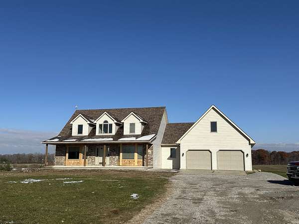 2 Acres of Land with Home for Lease in Spencerville, Indiana